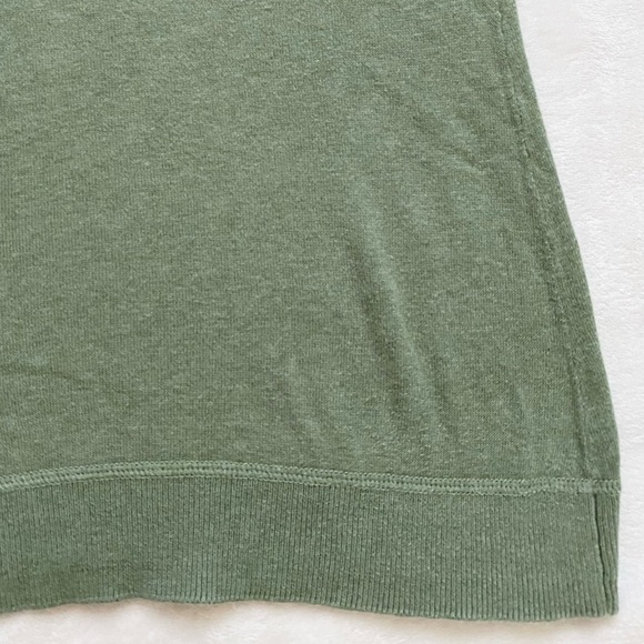 ⭐️ GAP Green Short Sleeve V-neck Sweater XS - Picture 11 of 13